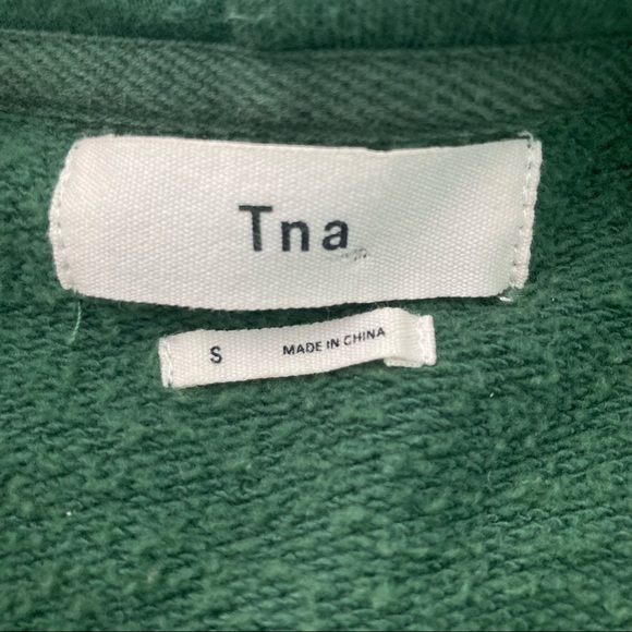 Tna (Aritzia) forest green cropped sweat fleece hoodie, size S - Picture 3 of 4